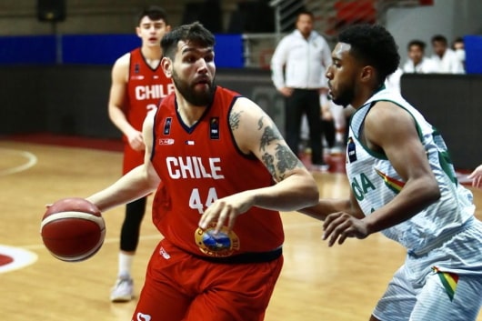 Chile arrolla a Bolivia en el estreno de La Generación Dorada del Baloncesto